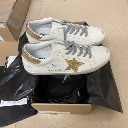 Golden Goose )