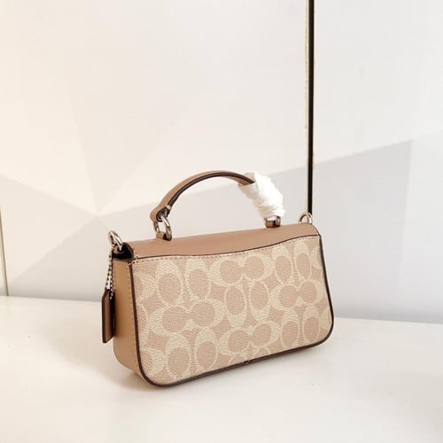 شنطه نسائيه Coach