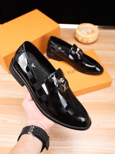 حذاء LV اسود ( رسمي )