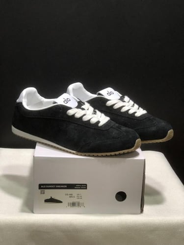 Unisex Alo Yoga Velvet Navy Shoes