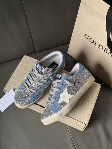 Golden Goose )