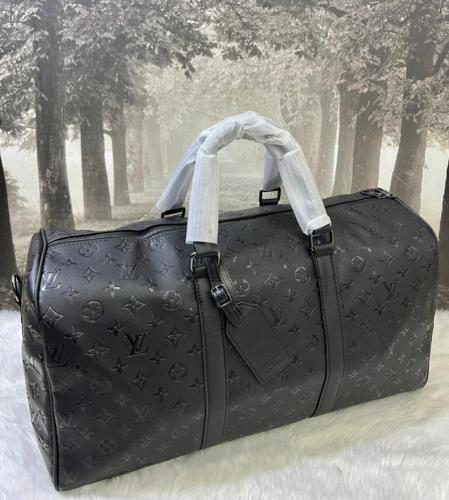 شنطه LV اسود ملكي