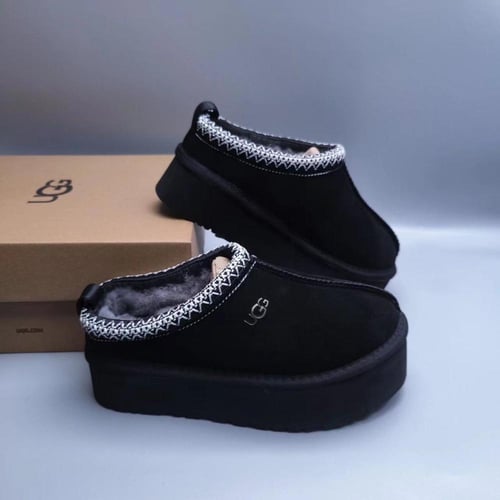 UGG شوز أسود