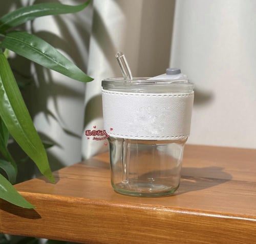 كوب بطباعه على الجلد