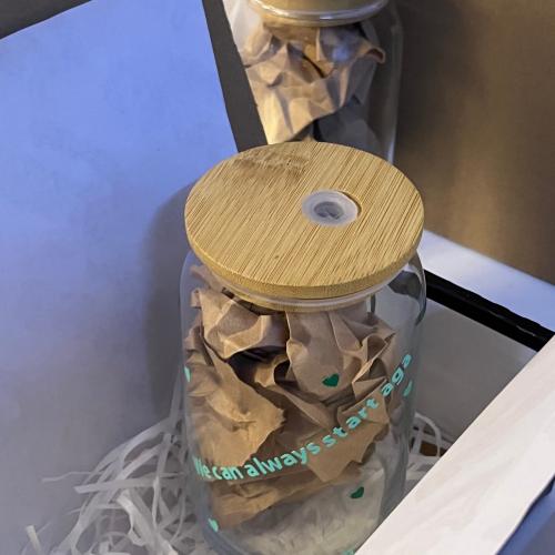 كوب زجاج بتصميمك الخاص