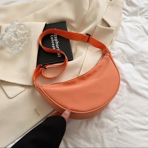 حقيبة كتف برتقالية