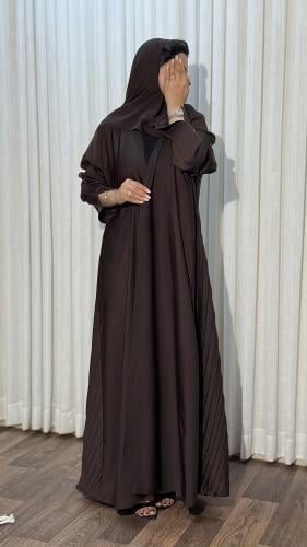 عباية حرير بني كسرات جانبية