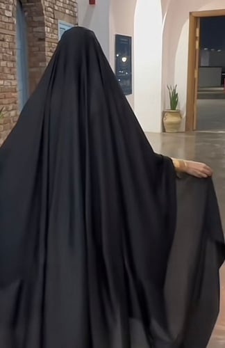 عباية الأولين لون اسود
