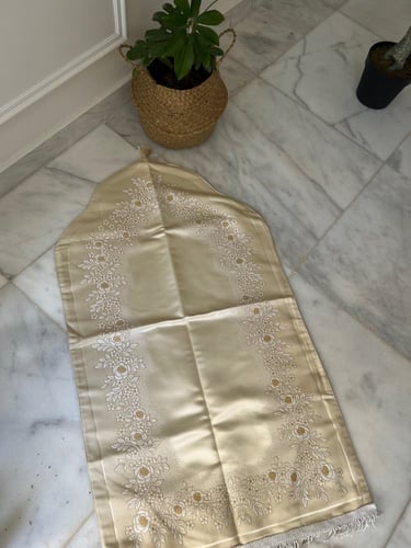 سجاد صلاة بيج