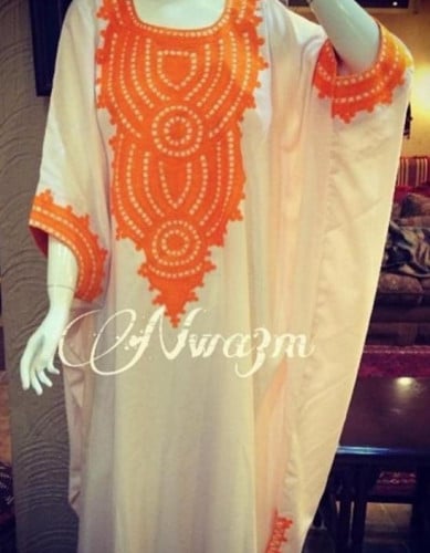 جلابية قطن مطرزة