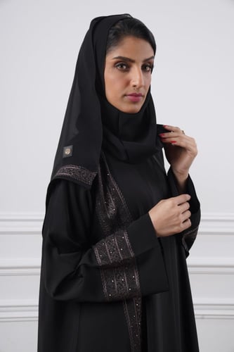 عباية صالونا شيري تطريز يدوي كريستال