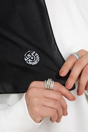 طرحة توقيع جلد سوزان