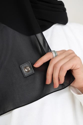 طرحة أمواج توقيع معدن جلد تهاني