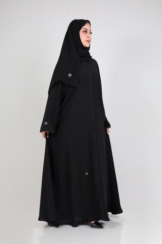 عباية سيدة الشرقية