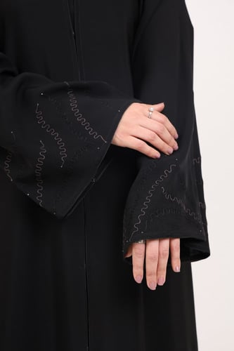 عباية صالونا سورفسكي إيفان