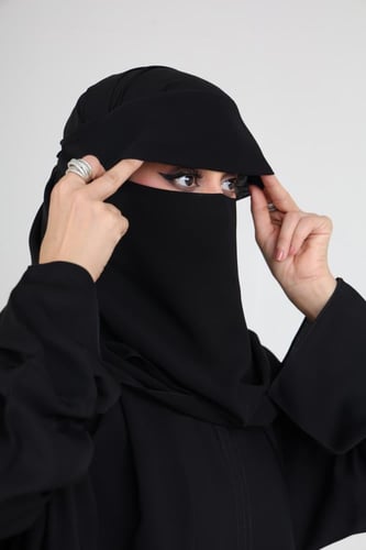 نقاب ملكي طبقة مشبك