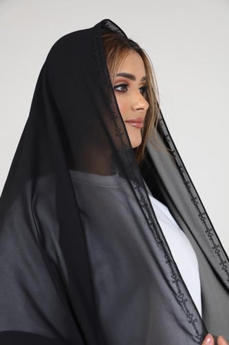 طرحة أمواج يدوي جومانة