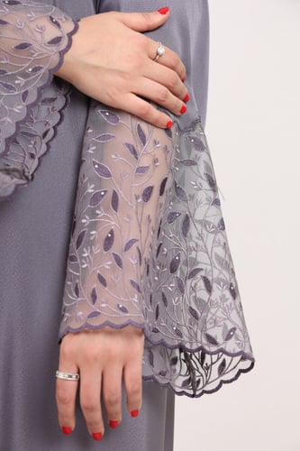 عباية صالونا ملون كم دانتيل ليلى