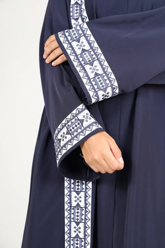 عباية صالونا يوريو ملونة