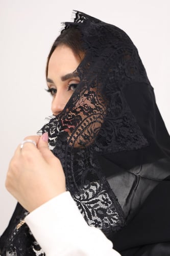 طرحة أمواج نص دانتيل مع معدن