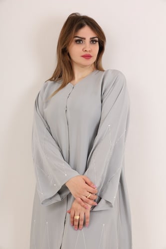 عباية صالونا مطرز كريستال لارا