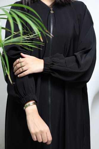 عباية صالونا دلما سحاب مع شعار شرقية جلد