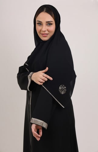 عباية صالونا سوارفسكي إنجي