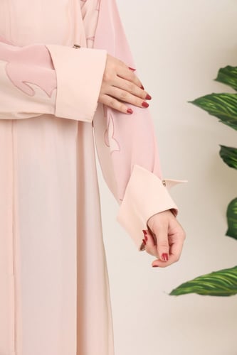 عباية صالونا حوار