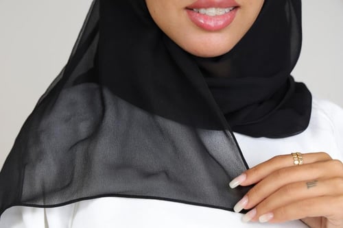 طرحة دبل فيس سادة إيفلين