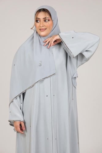 عباية صالونا سوارفسكي يولاند