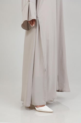 عباية فرسان تركيبات سكينة