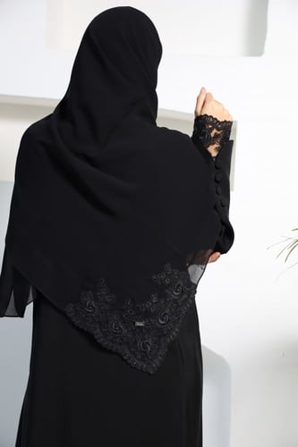 عباية صالونا جودي أكمام ضيقة مع دانتيل