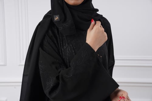 عباية صالونا إلينا تطريز نص العباية
