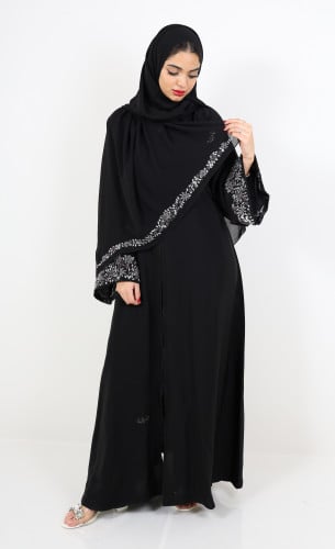 عباية صالونا داريا منثر تطريز ورود لون رمادي على ا...