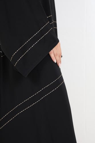 عباية صالونا هيف خيط مبروم تطريز كامل العباية