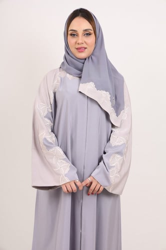 عباية صالونا تطريز كريمة