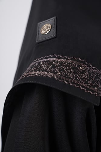 عباية صالونا شيري تطريز يدوي كريستال