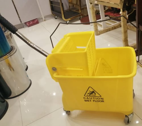 عربة تنظيف ممرات فندقية 16لتر