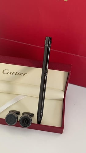 قلم وكبك اسود كارتير رجالي مع ملحقاته