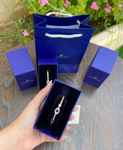 اسورة سوارفسكي