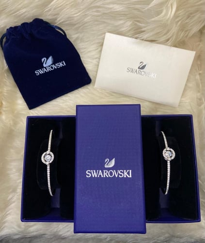 اسورة سوارفسكي فضي