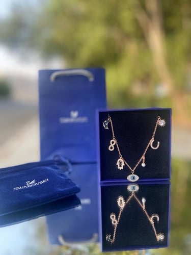 سلسال شوكر سوارفسكي روز قولد