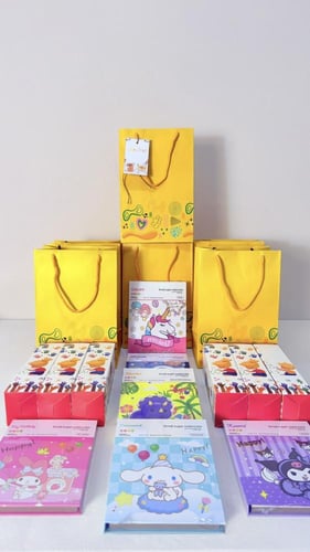 6 كيس بتلوين واسفنج