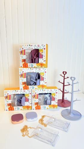 4 بكج للبنوتات