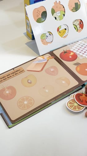 6 كيس بكراسة متنوعة وبزل