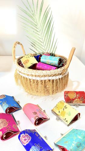 24 عبوة البروكار بسلة خوص بقفل