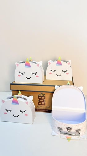 4 بوكس يونيكورن صغير