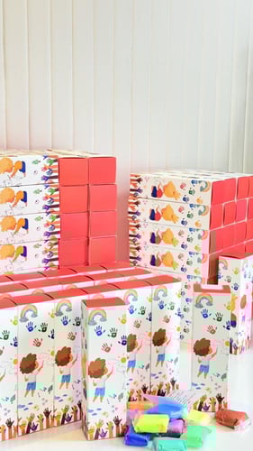 12 بوكس عجينة اسفنج