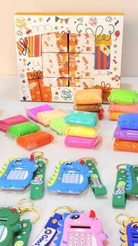 ٦ عبوات بميدالية التمساح واسفنج