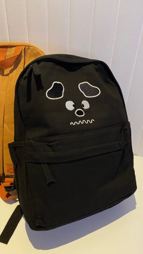 حقيبة قماشية اللون اسود